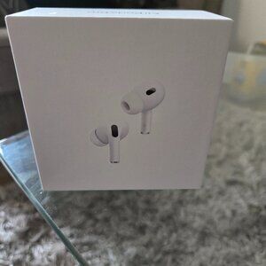 Airpods Pro 2nd generation w/ MagSafe Charging case